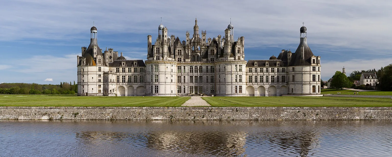 Von Paris nach Schloss Chambord (Loiretal) im privaten Reisebus