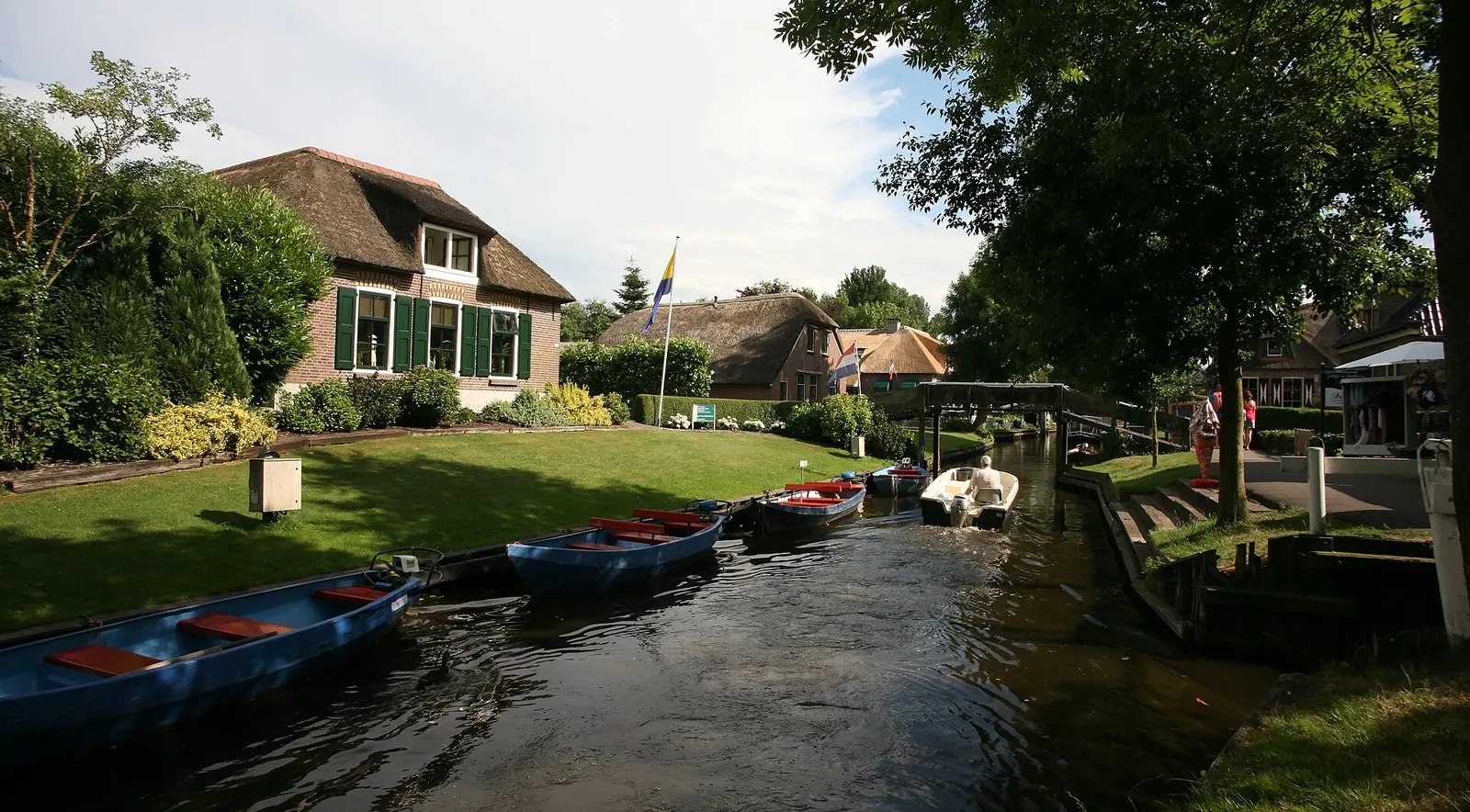 Von Amsterdam nach Giethoorn im privaten Reisebus